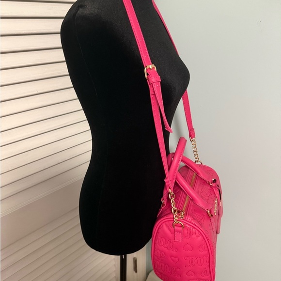Juicy Couture NWT Vibrant Pink handle or Adjustable Crossbody! Juicy Hangtag! 😍 - Picture 4 of 7